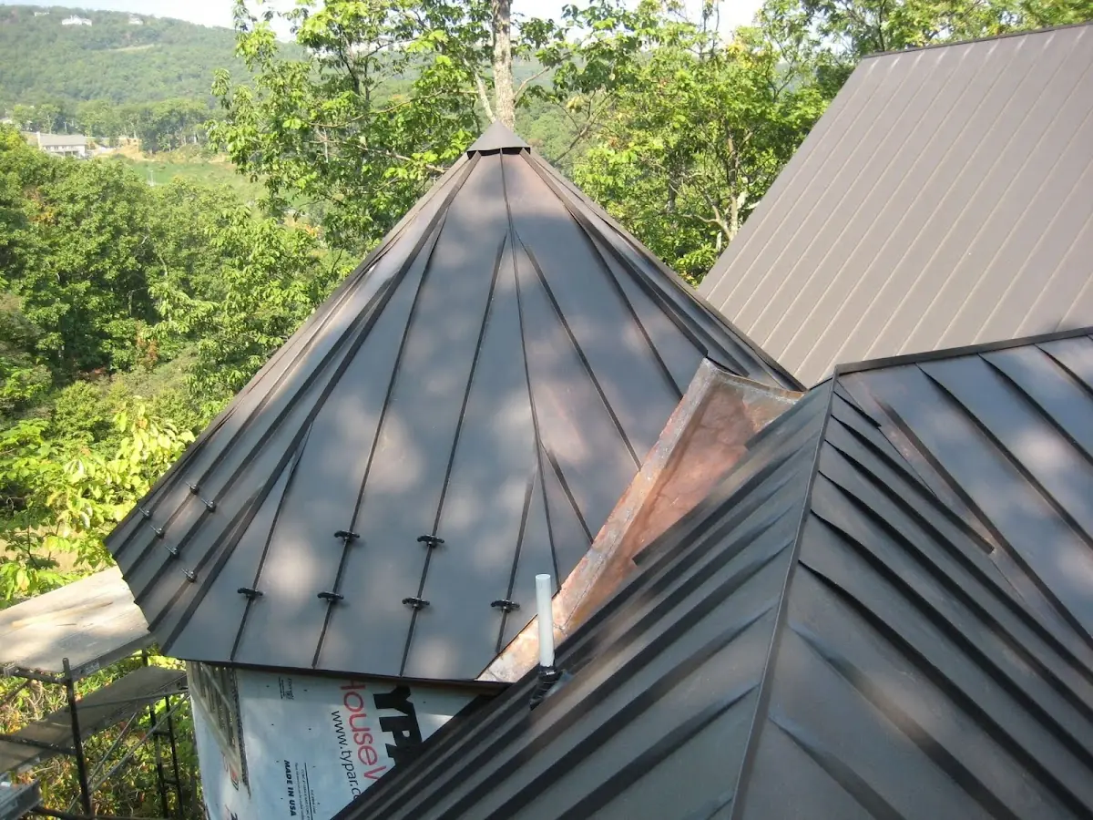 Professional Roof Tarp Installation by Craftsman Roofing in Glen Anna